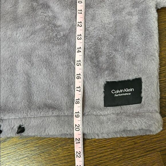 Calvin Klein Dusty Lavender Fleece 1/2 zip Crop Jacket - Size Large - Picture 6 of 9